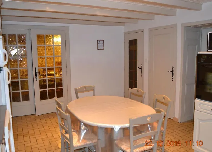 Spacieux Avec Terrasse, 3 Chambres, Equipements Bebe, A 16 Km De Gerardmer - Fr-1-589-23 *